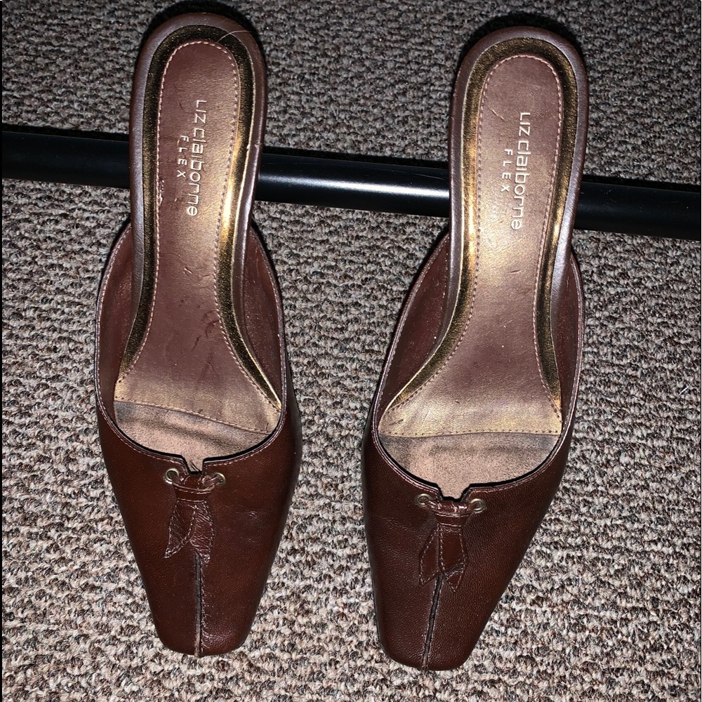 Ladies shoes